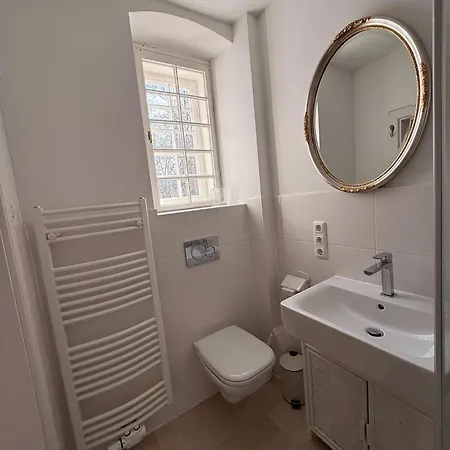 Tirala Apartmán *